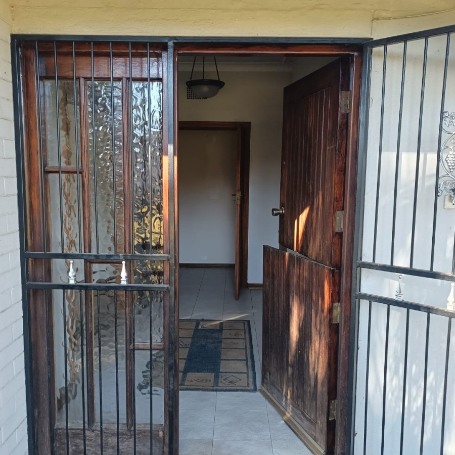 3 Bedroom Property for Sale in Wilkoppies North West